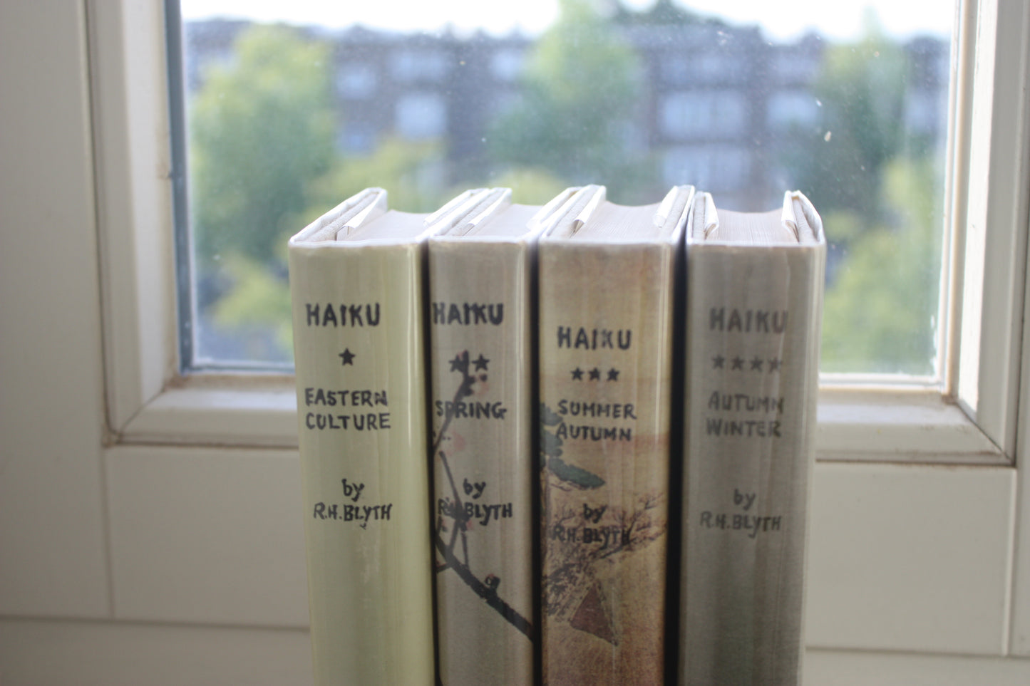 Haiku (Spring, Summer-Autumn, Autumn, Autumn-Winter, Volumes 1-4)